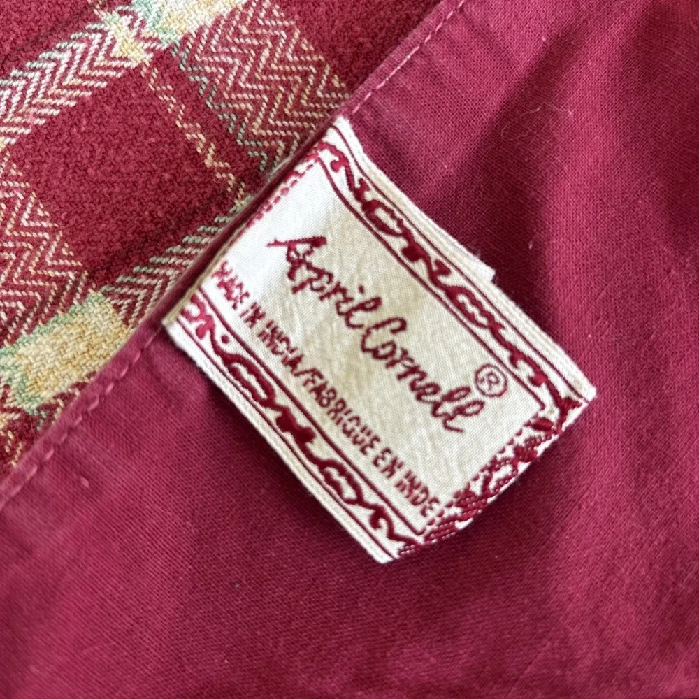 VTG April Cornell Tablecloth 89x58‎ Red Country Plaid Floral Border Farmhouse